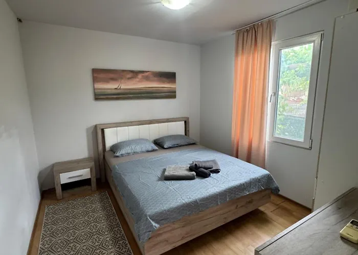 Apartman Cozy House With Free Parking