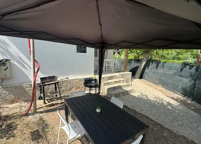 Appartamento Cozy House With Free Parking Varna