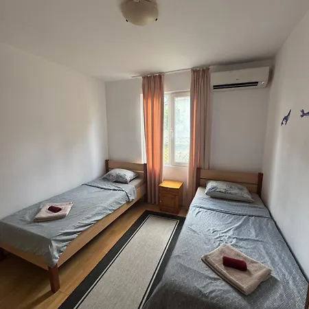 Cozy House With Free Parking Varna